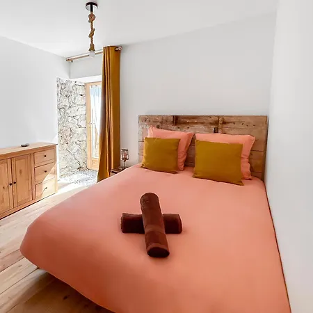 Charme Rustique Et Moderne Entre Alpes & Provence Holiday home