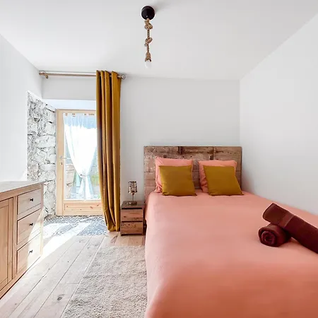 Charme Rustique Et Moderne Entre Alpes & Provence Holiday home *